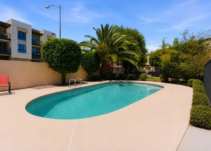 Terra - Pool - Walk To Entertainment District